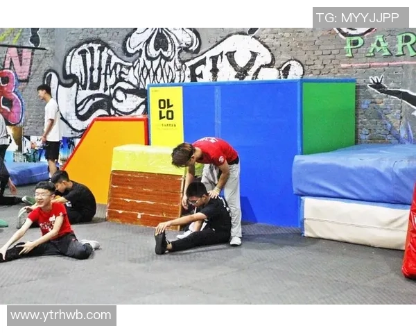 重庆极限运动队防反策略分析与战术得失探讨